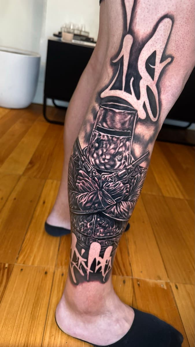 Client consultation at Memento Tattoo studio in Newtown